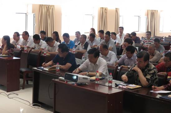 加強(qiáng)業(yè)務(wù)培訓(xùn)，提升工作能力